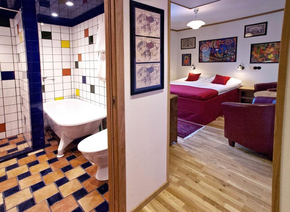 Hotell Havanna 瓦尔贝里 外观 照片